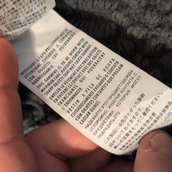 Authentic Gucci Red And Black Bat Cardigan Button Up Size M 🦇 - Picture 11 of 11